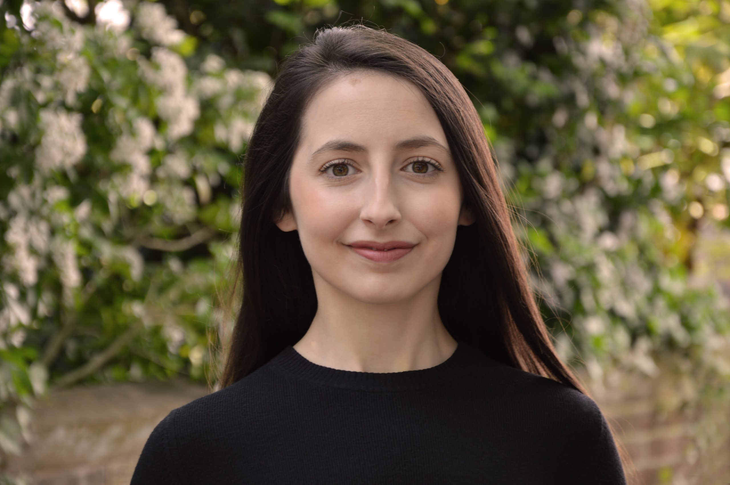 Amy Charuy-Hughes Headshot