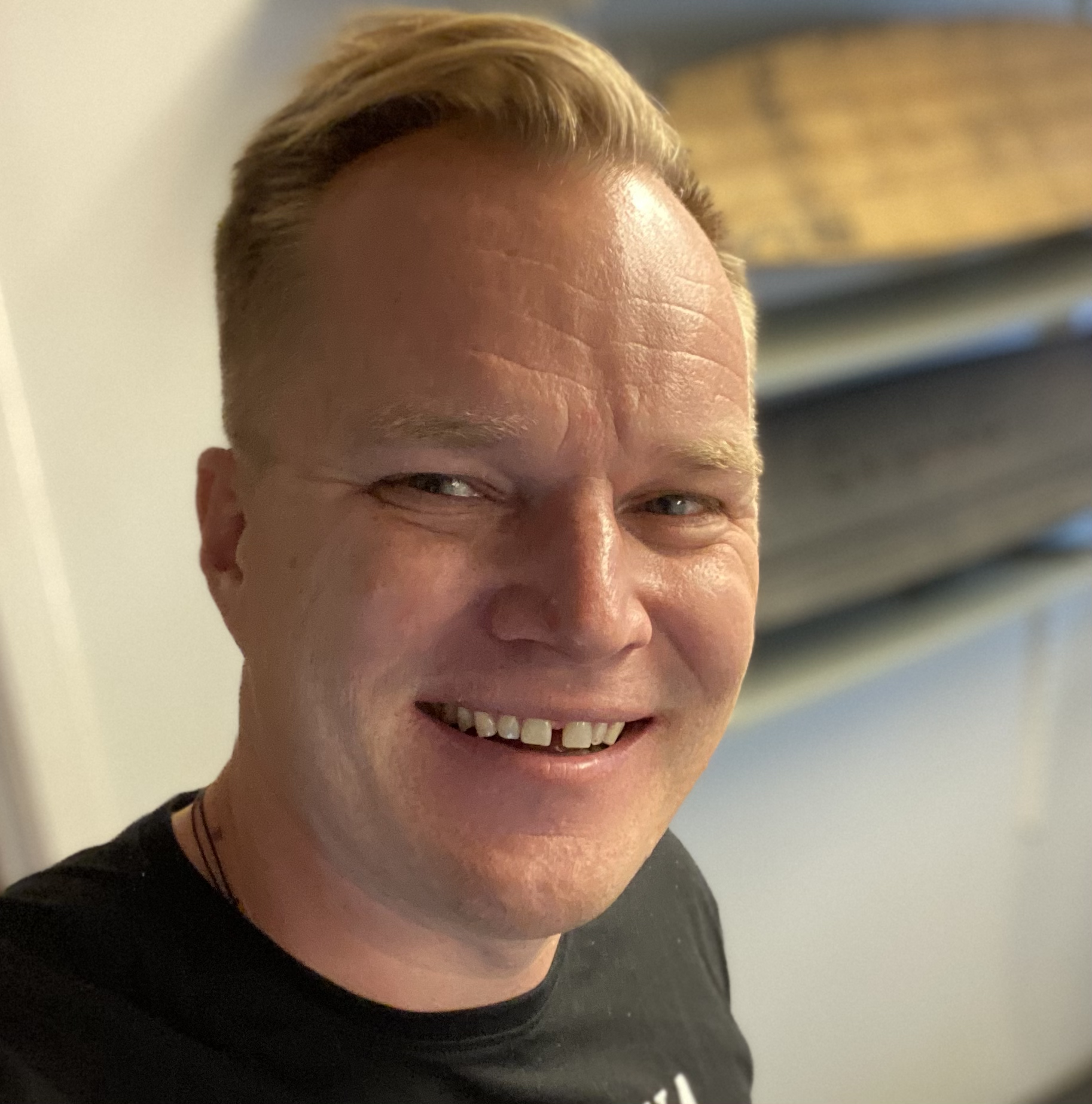 Dennis Hettema Headshot