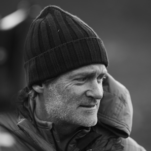 Craig Leeson Headshot